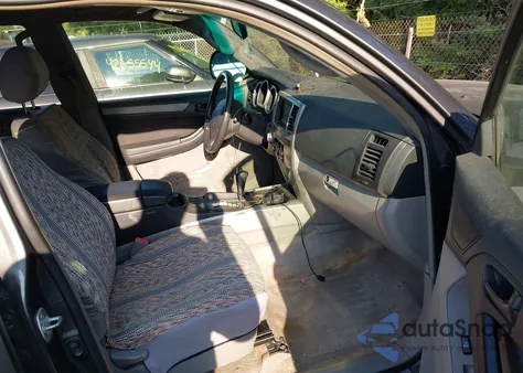 2005 Toyota 4Runner Sr5 V8 z USA, uszkodzony, nr VIN JTEBT14R358022822